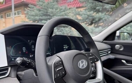 Hyundai Elantra, 2023 год, 1 750 000 рублей, 6 фотография