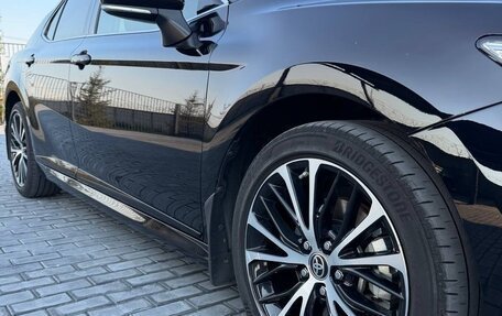 Toyota Camry, 2020 год, 3 350 000 рублей, 5 фотография