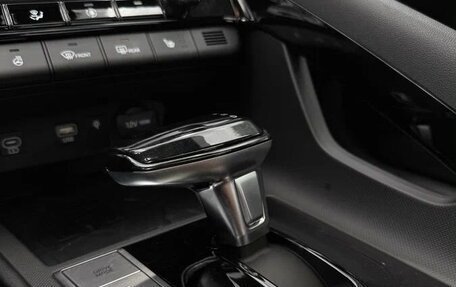 Hyundai Elantra, 2023 год, 1 750 000 рублей, 9 фотография