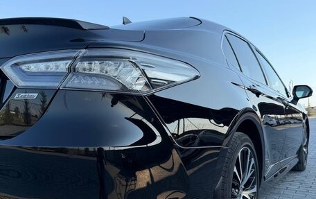 Toyota Camry, 2020 год, 3 350 000 рублей, 8 фотография