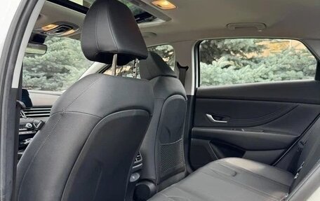 Hyundai Elantra, 2023 год, 1 750 000 рублей, 8 фотография