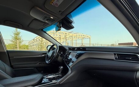 Toyota Camry, 2020 год, 3 350 000 рублей, 19 фотография