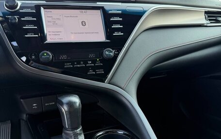 Toyota Camry, 2020 год, 3 350 000 рублей, 17 фотография