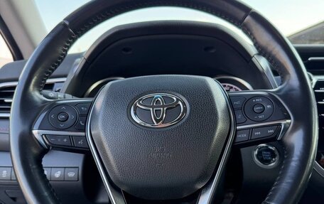 Toyota Camry, 2020 год, 3 350 000 рублей, 15 фотография