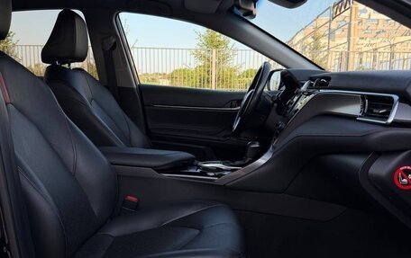 Toyota Camry, 2020 год, 3 350 000 рублей, 20 фотография
