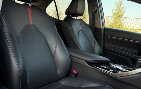 Toyota Camry, 2020 год, 3 350 000 рублей, 21 фотография
