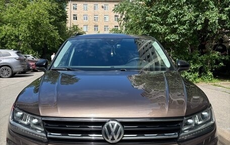 Volkswagen Tiguan II, 2019 год, 2 700 000 рублей, 5 фотография