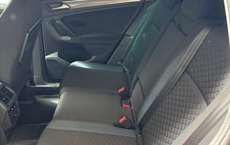 Volkswagen Tiguan II, 2019 год, 2 700 000 рублей, 21 фотография