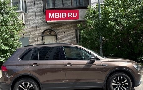Volkswagen Tiguan II, 2019 год, 2 700 000 рублей, 13 фотография
