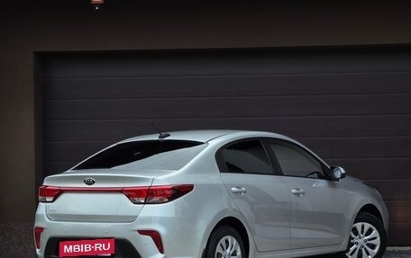 KIA Rio III рестайлинг, 2017 год, 1 299 900 рублей, 16 фотография