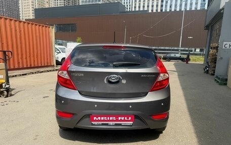 Hyundai Solaris II рестайлинг, 2012 год, 665 000 рублей, 5 фотография