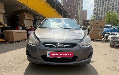 Hyundai Solaris II рестайлинг, 2012 год, 665 000 рублей, 2 фотография
