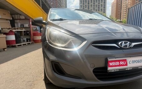Hyundai Solaris II рестайлинг, 2012 год, 665 000 рублей, 8 фотография