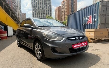 Hyundai Solaris II рестайлинг, 2012 год, 665 000 рублей, 3 фотография