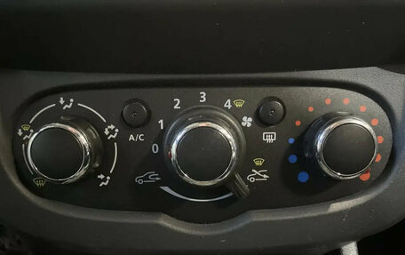 Renault Duster I рестайлинг, 2017 год, 1 289 000 рублей, 11 фотография