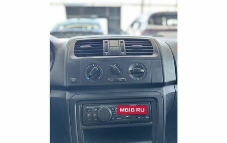 Skoda Fabia II, 2011 год, 699 000 рублей, 12 фотография