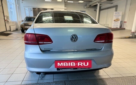 Volkswagen Passat B7, 2011 год, 979 000 рублей, 4 фотография