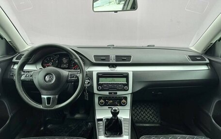Volkswagen Passat B7, 2011 год, 979 000 рублей, 9 фотография
