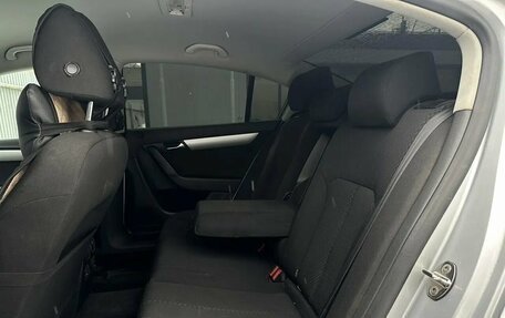 Volkswagen Passat B7, 2011 год, 979 000 рублей, 17 фотография