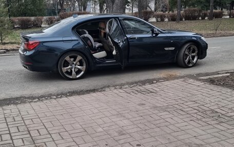 BMW 7 серия, 2012 год, 1 880 000 рублей, 2 фотография