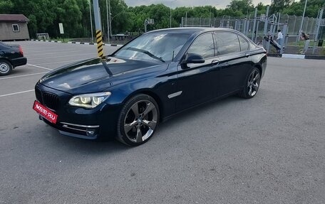 BMW 7 серия, 2012 год, 1 880 000 рублей, 5 фотография