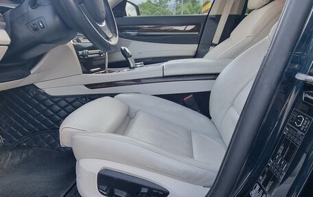 BMW 7 серия, 2012 год, 1 880 000 рублей, 10 фотография