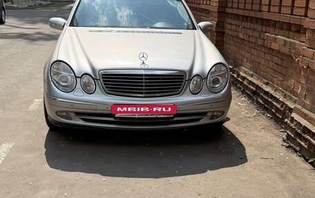 Mercedes-Benz E-Класс, 2003 год, 700 000 рублей, 5 фотография
