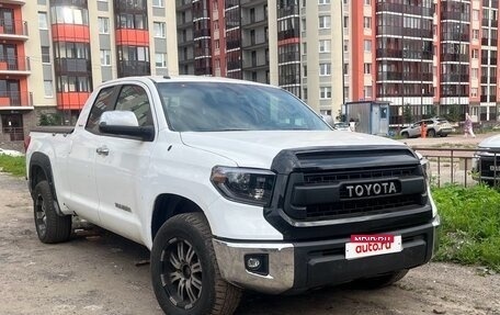 Toyota Tundra II, 2013 год, 3 170 000 рублей, 2 фотография