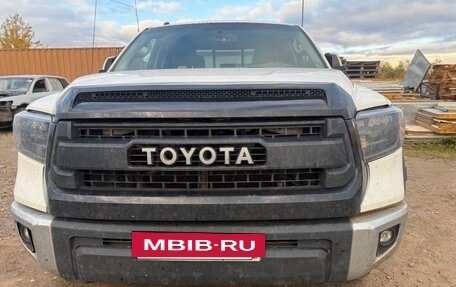 Toyota Tundra II, 2013 год, 3 170 000 рублей, 8 фотография