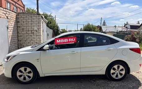 Hyundai Solaris II рестайлинг, 2015 год, 1 200 000 рублей, 3 фотография