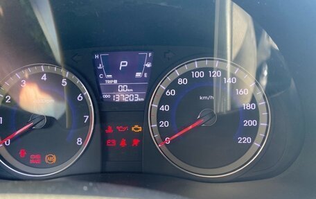 Hyundai Solaris II рестайлинг, 2013 год, 666 666 рублей, 3 фотография