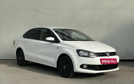 Volkswagen Polo VI (EU Market), 2011 год, 633 000 рублей, 2 фотография