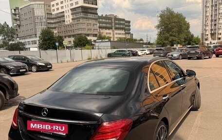 Mercedes-Benz E-Класс, 2019 год, 3 500 000 рублей, 5 фотография
