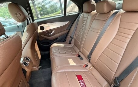 Mercedes-Benz E-Класс, 2019 год, 3 500 000 рублей, 12 фотография