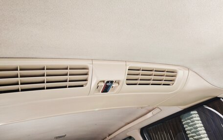Nissan Serena II, 2002 год, 700 000 рублей, 19 фотография