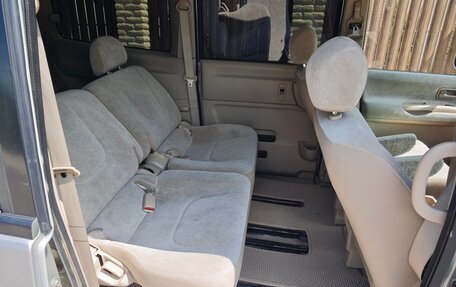 Nissan Serena II, 2002 год, 700 000 рублей, 11 фотография