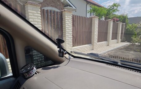 Nissan Serena II, 2002 год, 700 000 рублей, 18 фотография