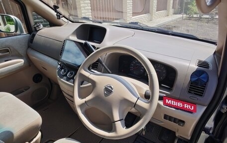 Nissan Serena II, 2002 год, 700 000 рублей, 14 фотография