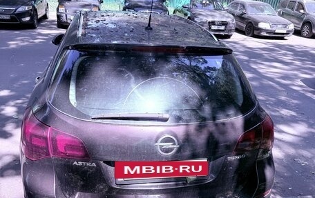 Opel Astra J, 2011 год, 800 000 рублей, 8 фотография