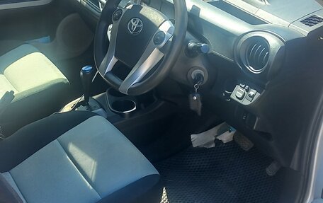 Toyota Aqua I, 2013 год, 740 000 рублей, 7 фотография
