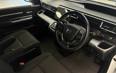 Honda Stepwgn IV, 2021 год, 2 699 000 рублей, 18 фотография