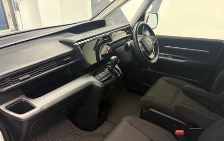 Honda Stepwgn IV, 2021 год, 2 699 000 рублей, 23 фотография