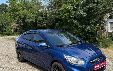 Hyundai Solaris II рестайлинг, 2011 год, 750 000 рублей, 1 фотография