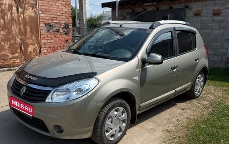 Renault Sandero I, 2010 год, 385 000 рублей, 1 фотография