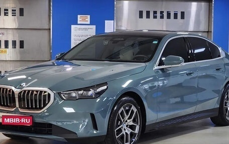 BMW 5 серия, 2025 год, 4 948 000 рублей, 1 фотография