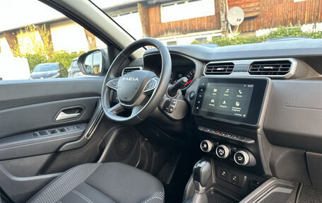Dacia Duster II, 2022 год, 2 100 000 рублей, 9 фотография