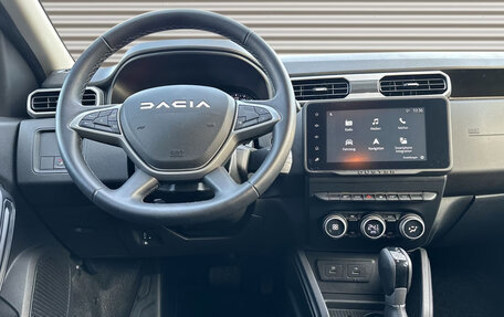 Dacia Duster II, 2022 год, 2 100 000 рублей, 11 фотография