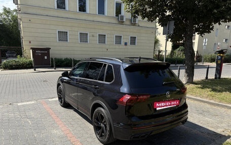 Volkswagen Tiguan II, 2021 год, 2 740 000 рублей, 3 фотография