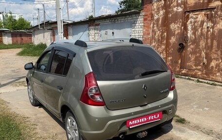 Renault Sandero I, 2010 год, 385 000 рублей, 2 фотография