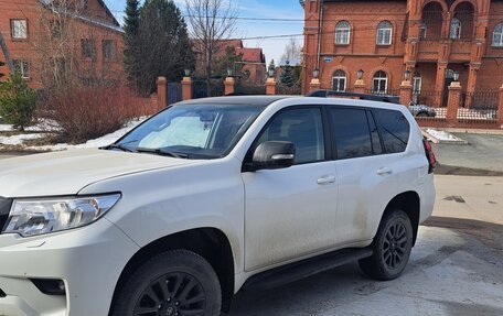 Toyota Land Cruiser Prado 150 рестайлинг 2, 2018 год, 3 600 000 рублей, 5 фотография